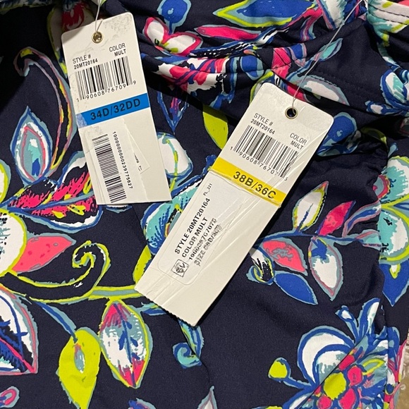 Anne Cole Holiday Paisley Underwire Twist Front Tankini Top - Picture 5 of 11